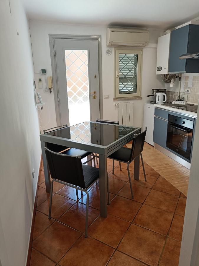 Suites In Ρώμη Εξωτερικό φωτογραφία
