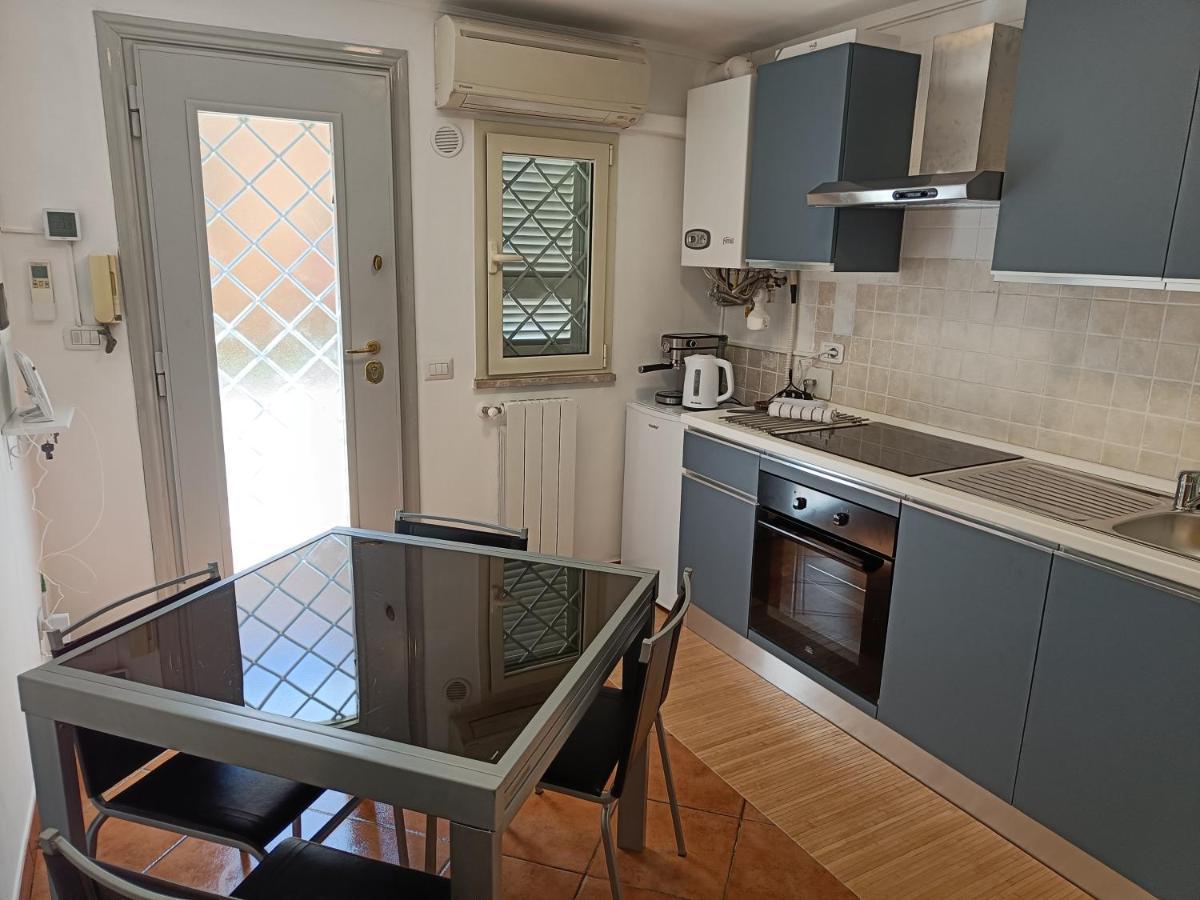 Suites In Ρώμη Εξωτερικό φωτογραφία
